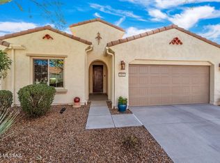 883 N Broken Hills Dr, Green Valley, AZ 85614