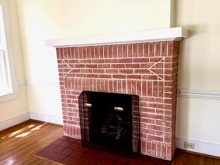 115 Robinson St — Photo 10