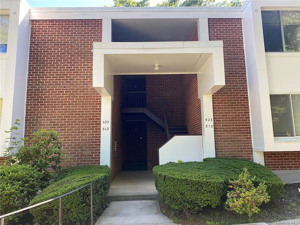 1st image of 523 Colony Dr #523