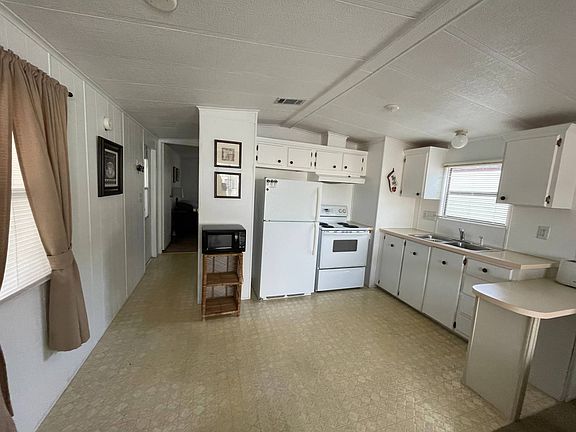 5th image of 532 Cheyenne Dr #26