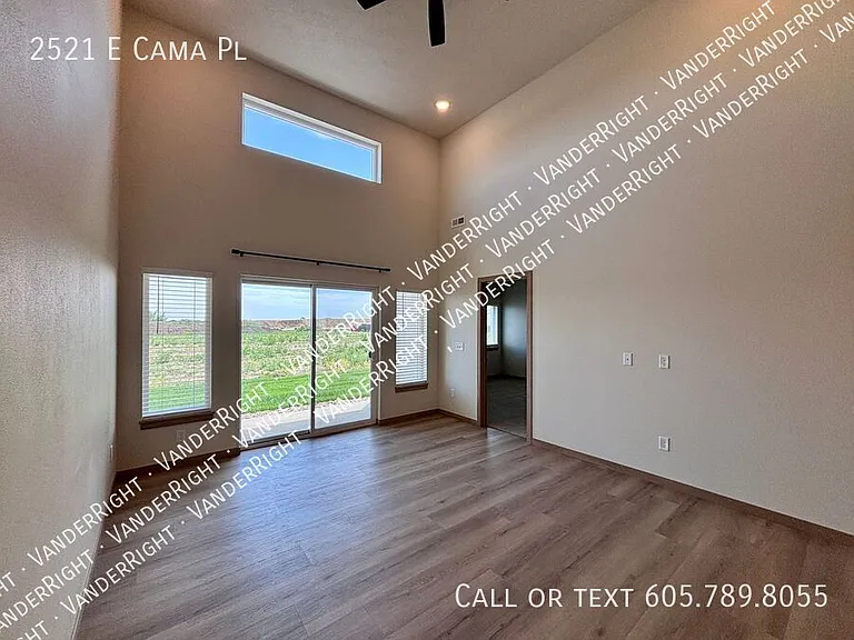 2521 E Cama Pl — Photo 22