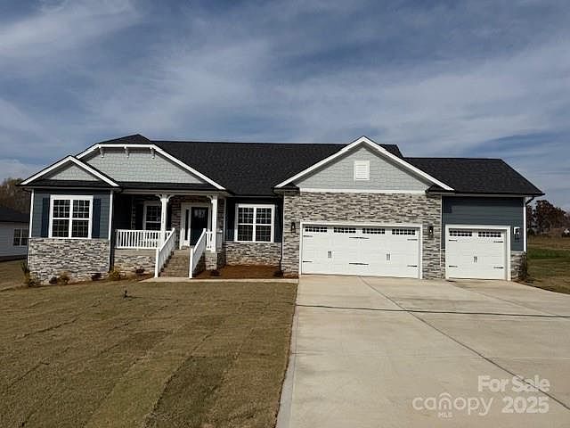 1st image of 1150 Gardenia Dr #8