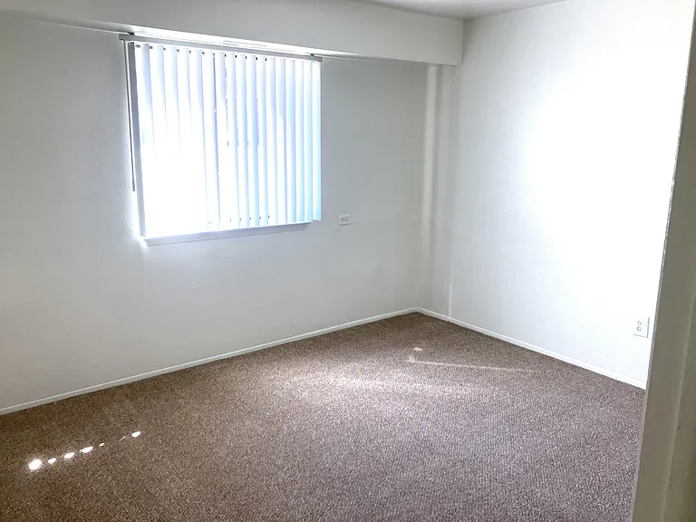 Windsor Place Apartments — Photo 67