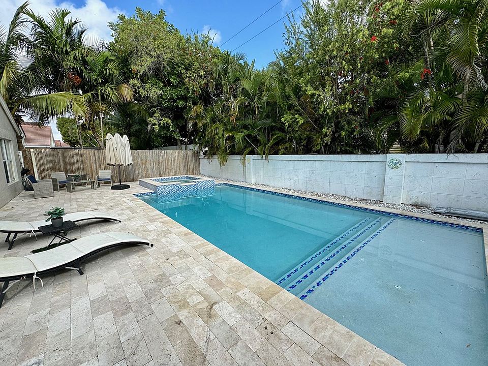 1st image of 3259 SW 49th St