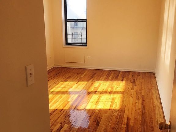 5th image of 1036 Neilson St #6D