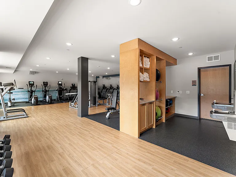 Altitude Residences — Photo 53