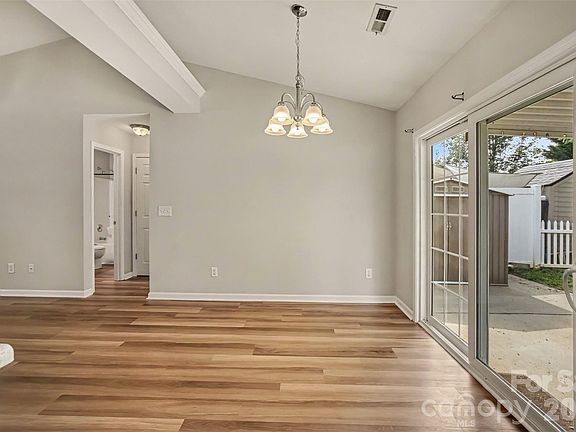 5th image of 1356 Copper Creek Ln