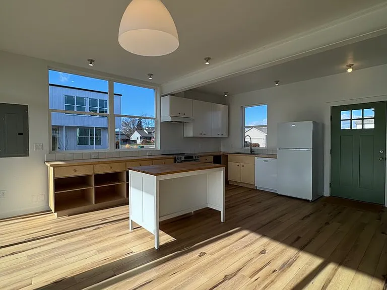 404 E Windsor Ct #1 — Photo 3