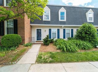 3920 E Valley Ct UNIT B, Winston Salem, NC 27106