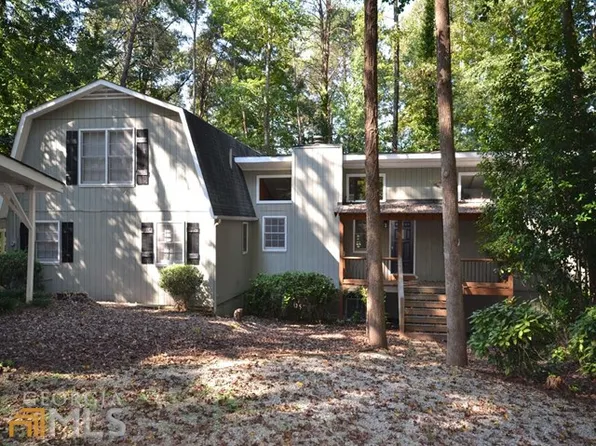 460 Lake View Dr, Lavonia, GA 30553