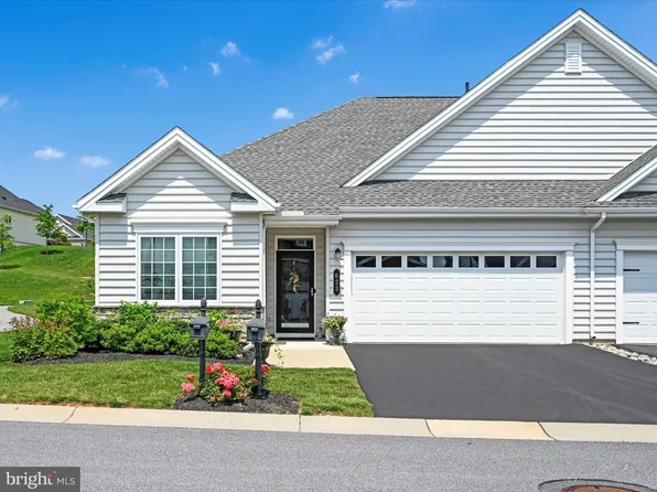 623 Allegiance Dr, Lititz, PA 17543