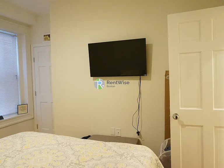 10 Brainerd Rd #18 — Photo 12