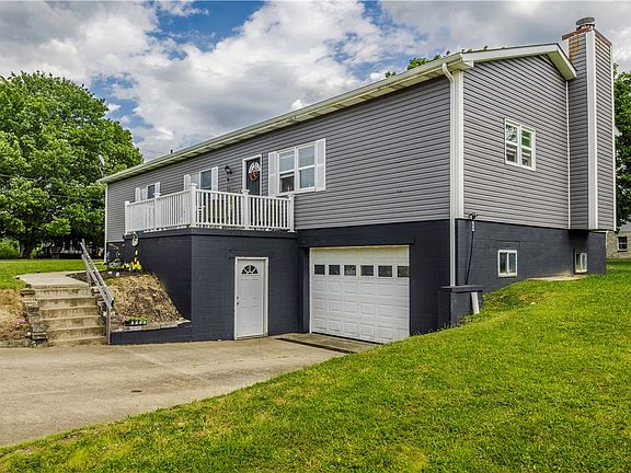 2nd image of 400 Moween Rd