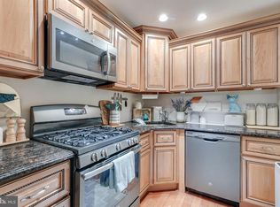 2232 Green St #G, Philadelphia, PA 19130