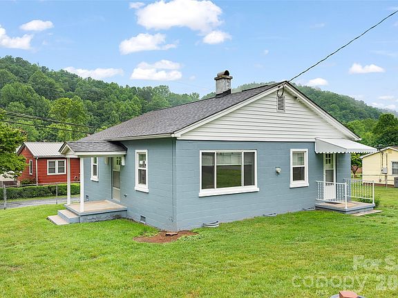 2nd image of 34 Stephens Rd