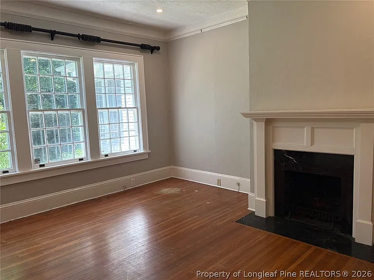 310 Hinsdale Ave — Photo 9