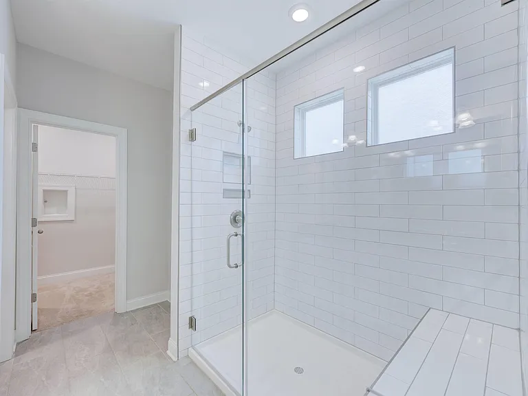 300 Sunnycrest Ln — Photo 26