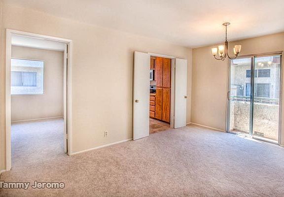 3rd image of 12364 Chandler Blvd