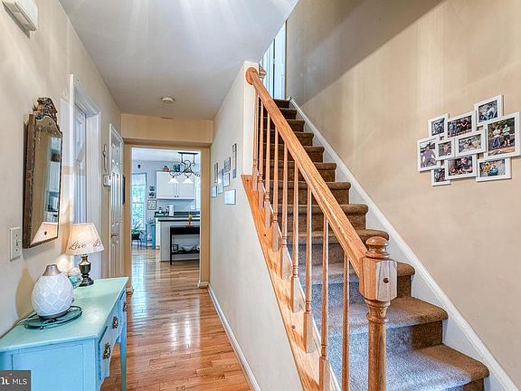 Entry way