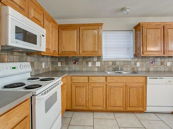 4th image of 10708 Braemoor Dr