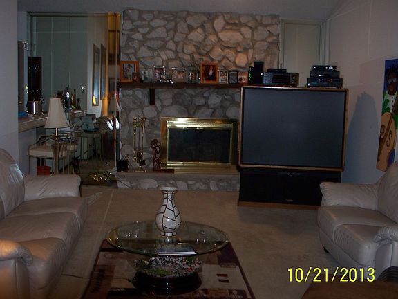 Main level Family Rm
