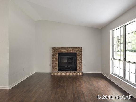 3rd image of 4635 NW 31st Ave