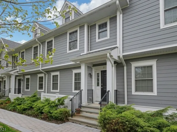 785 Springfield Ave Unit 7, Summit, NJ 07901