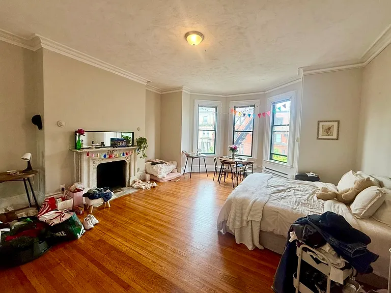 363 Beacon St #3F — Photo 1