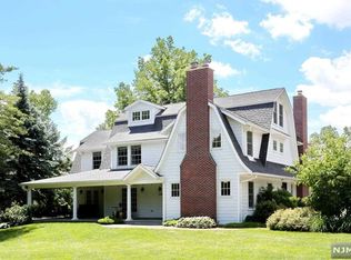 284 Cantrell Rd, Ridgewood, NJ 07450