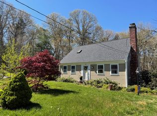 3 Willett Circle, Cataumet, MA 02534