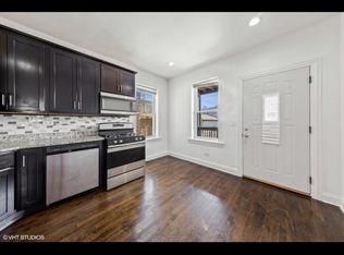 4213 W Hirsch St #2, Chicago, IL 60651