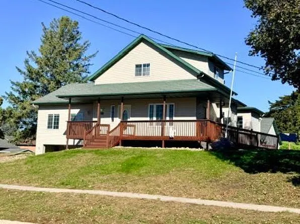 328 Main St W, Waterville, MN 56096