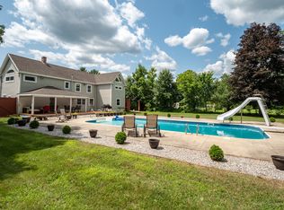 12 Flat Rd, Bethel, ME 04217