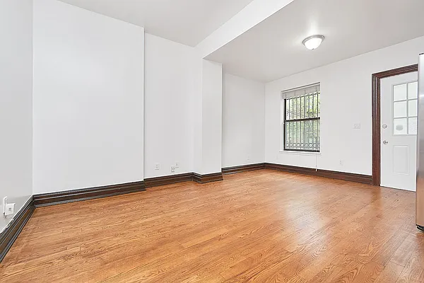 Rented by Compass | media 17