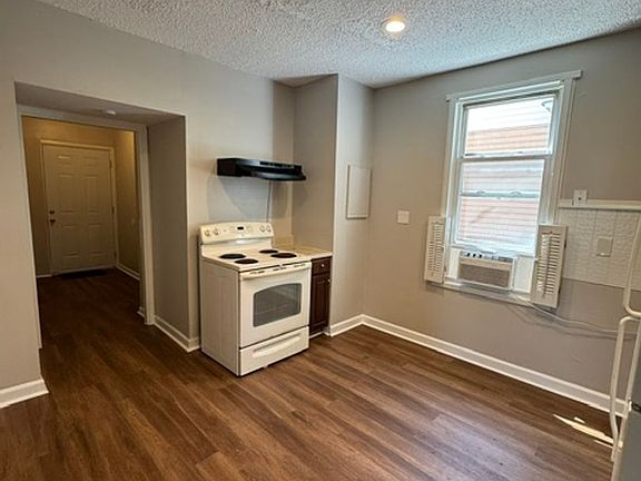 5th image of 1332 Stevens Ave #2