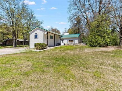 3901 E Monroe Rd, Midland, MI, 48642