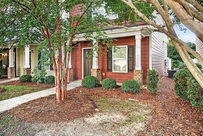107 Top Forest Dr