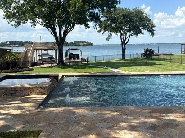 2619 Sand Shore Dr, Conroe, TX 77304