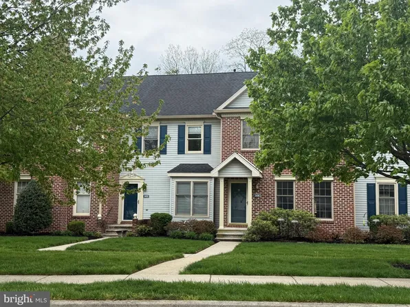 5412 Oxford Dr, Mechanicsburg, PA 17055