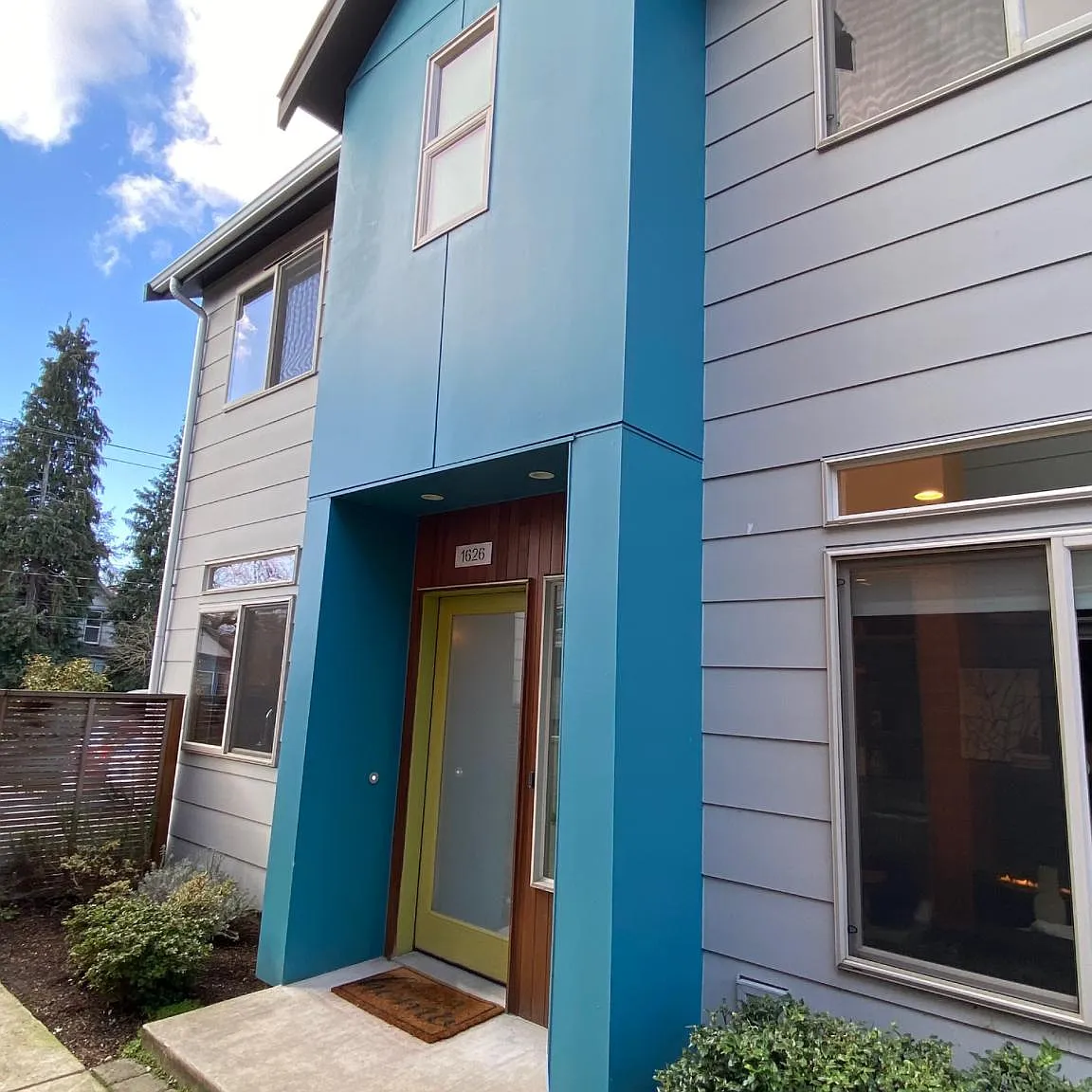 22nd Ave — Photo 1