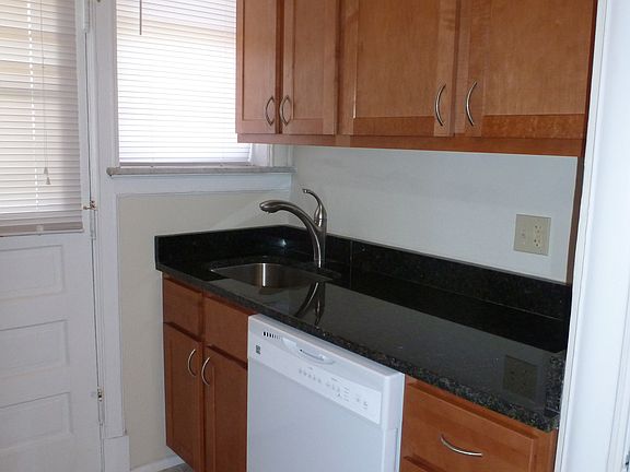 2nd image of 1042 McCausland Ave