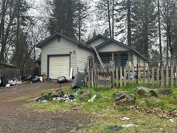 2nd image of 21638 N Vallejo St