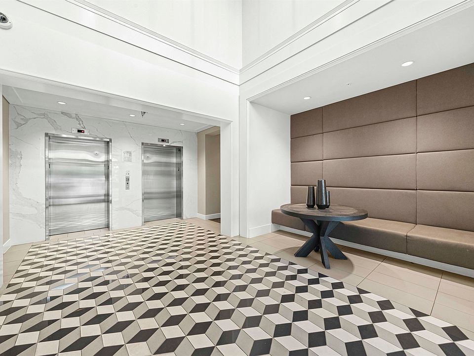 2nd image of 14968 101a Ave #422