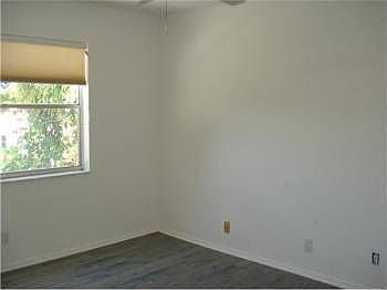3rd image of 5432 NE 25th Ave #T-201