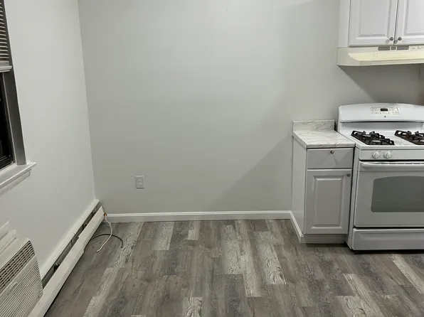 201 1/2 Philadelphia Pike APT 328, Wilmington, DE 19809