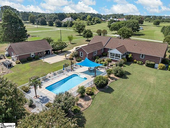 2nd image of 632 Circle Dr
