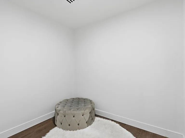 9 Minerva St #2 — Photo 18