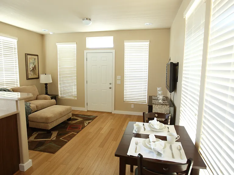 2950 Mission Dr #6 — Photo 2