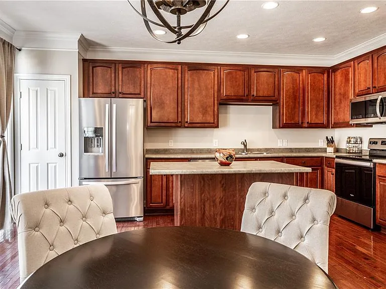 dining area 2
