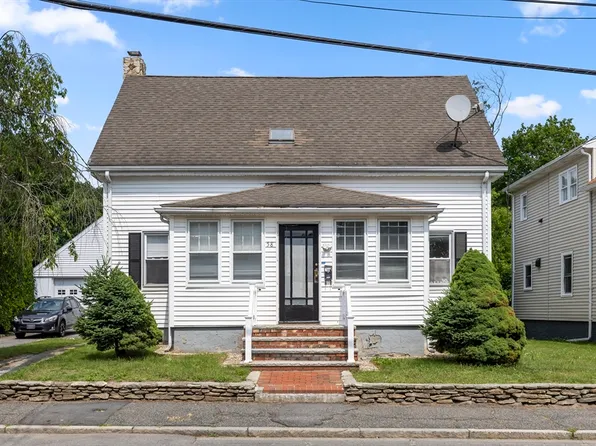 58 Beach St, Milford, MA 01757